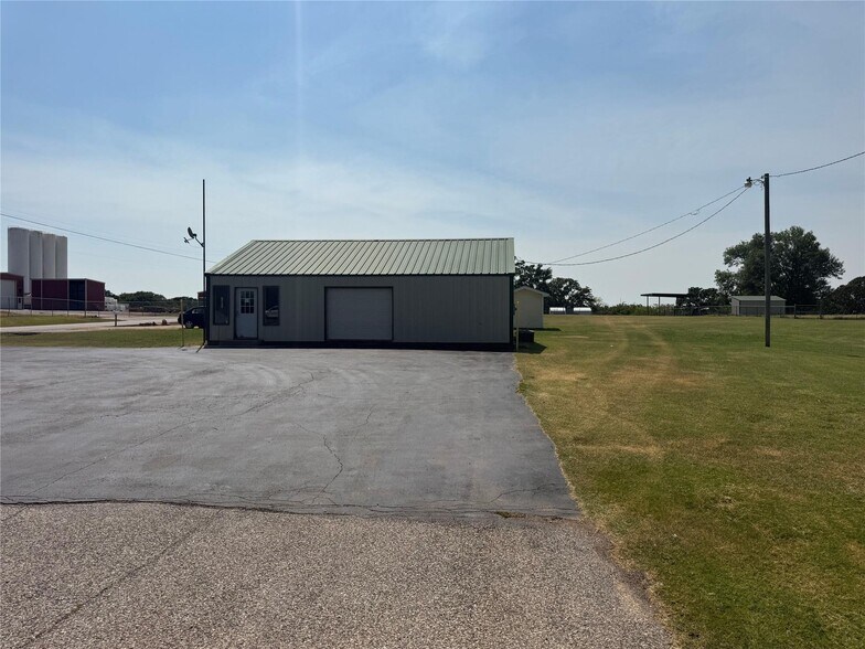 More Photos Of 55968 Moccasin Trail Rd, Prague Land For Sale