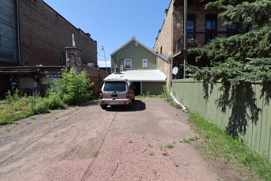 More Photos Of 404 Main St W, Ashland Office For Sale