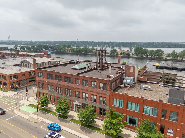 More Photos Of 1280 Niagara St, Buffalo Industrial For Sale
