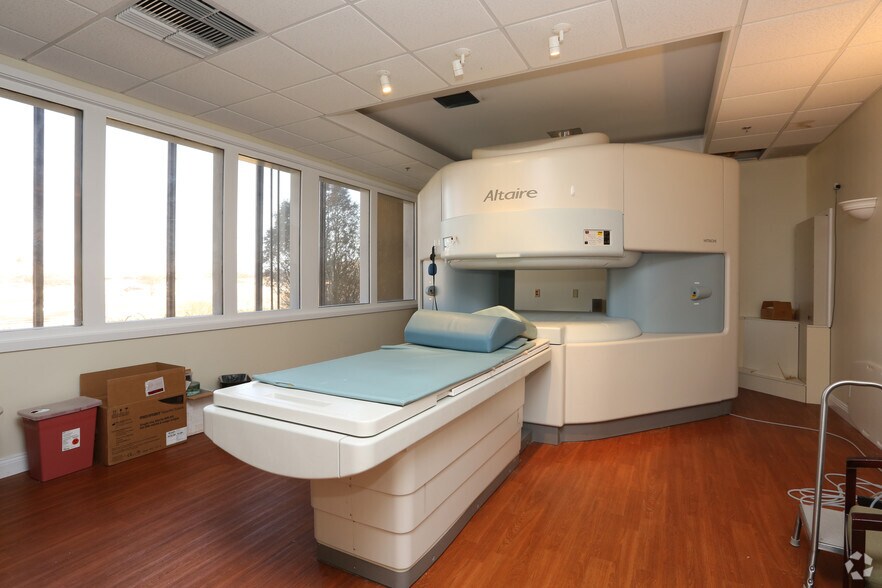 More Photos Of 5439 Durand Ave, Racine Medical For Lease