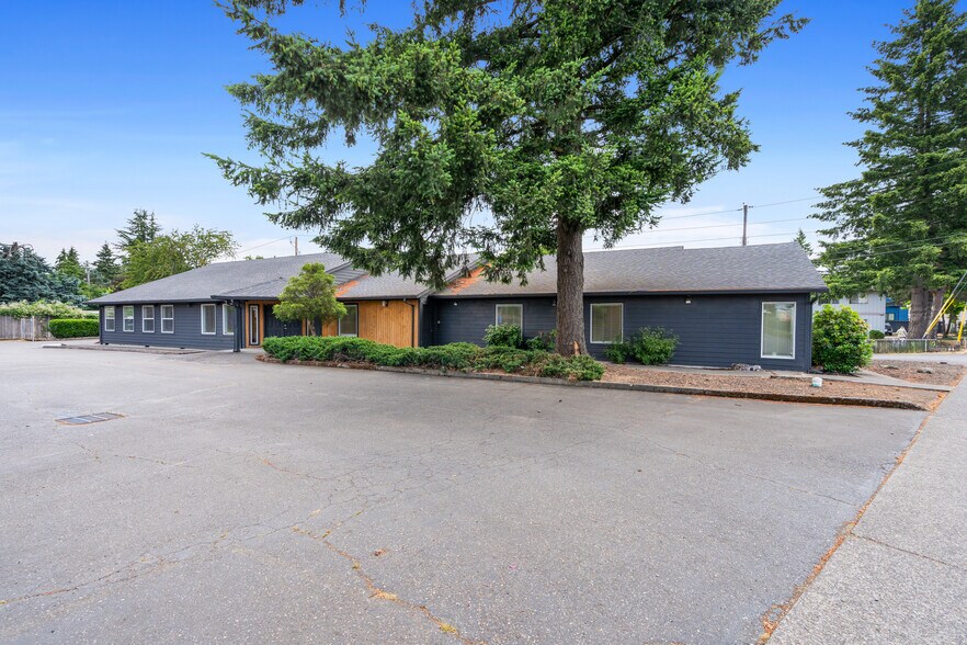 More Photos Of 18445 E Burnside St, Portland Office Residential For Sale