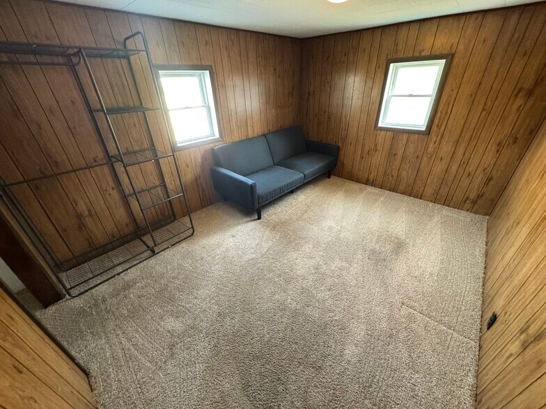 More Photos Of 1436-1438 Military Tpke, Plattsburgh Auto Repair For Sale