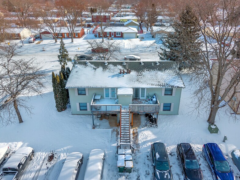 More Photos Of 2201 Sturdy Rd, Valparaiso Multifamily For Sale