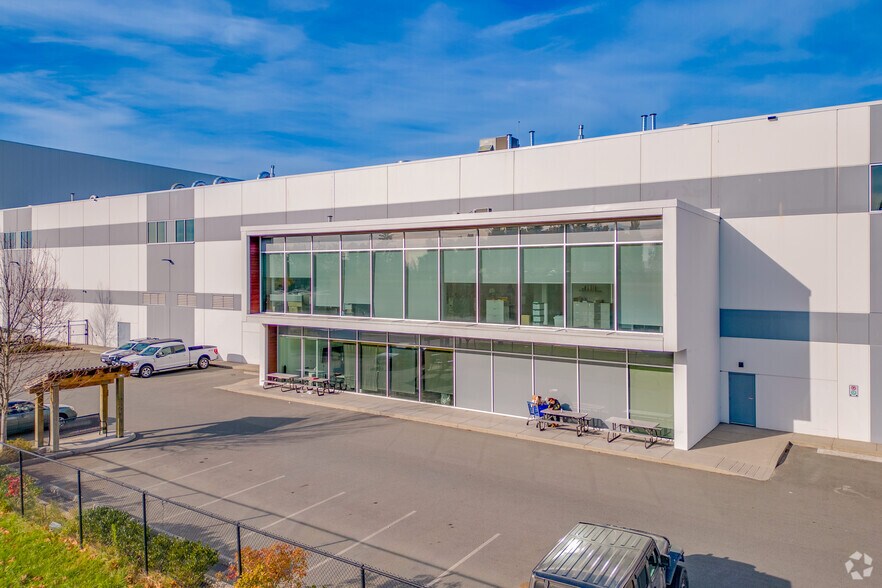 More Photos Of 1779 Clearbrook Rd, Abbotsford Office For Sale