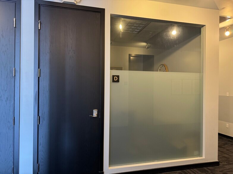 More Photos Of 454-464 E Main St, Columbus Office For Lease
