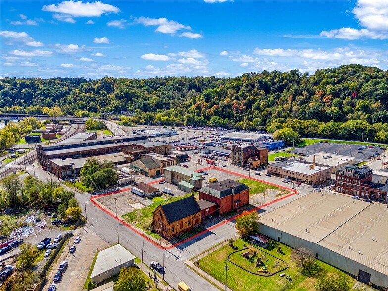 More Photos Of 414 7th Ave, Beaver Falls Land For Lease