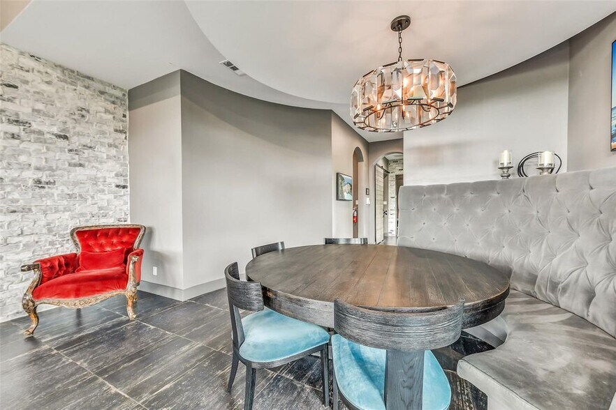 More Photos Of 316 Morningside Dr, Friendswood Loft Creative Space For Sale