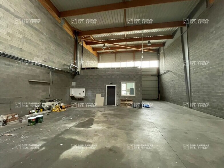 More Photos Of 22 Rue Hannah Arendt, Strasbourg Flex For Lease