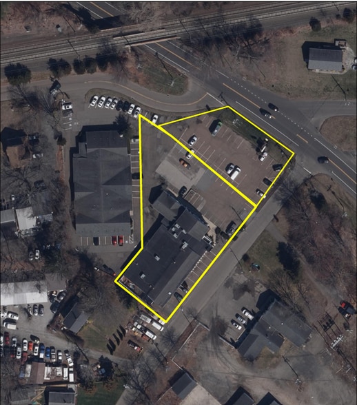 More Photos Of 170 Boston Post Rd, Madison Storefront Retail Office For Lease