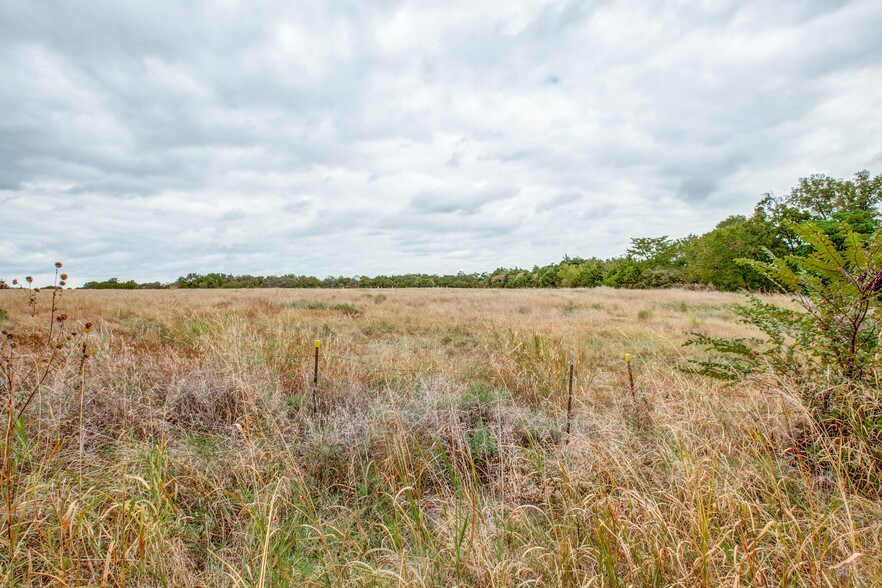 More Photos Of 6711 Grady Niblo Rd, Dallas Land For Sale