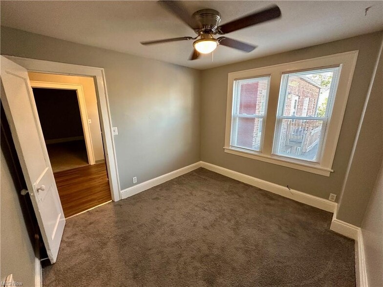 More Photos Of 17020 Madison Ave, Lakewood Flex For Sale