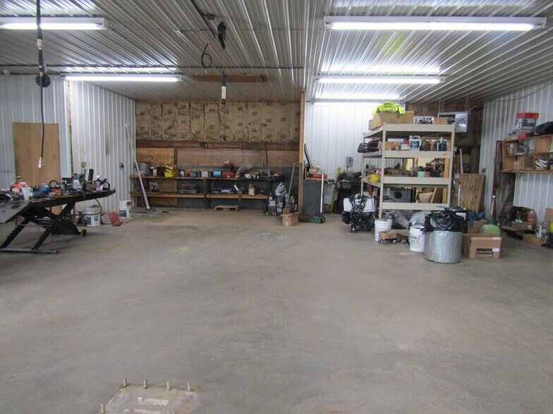 More Photos Of 56 N Bullock Rd, Mansfield Storefront Retail Office For Sale