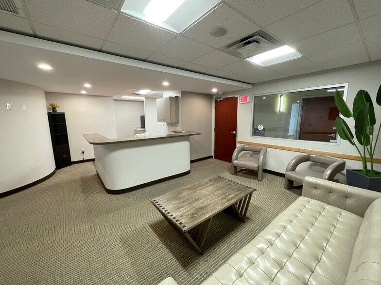 More Photos Of 3326 N 3rd Ave, Phoenix Medical For Lease