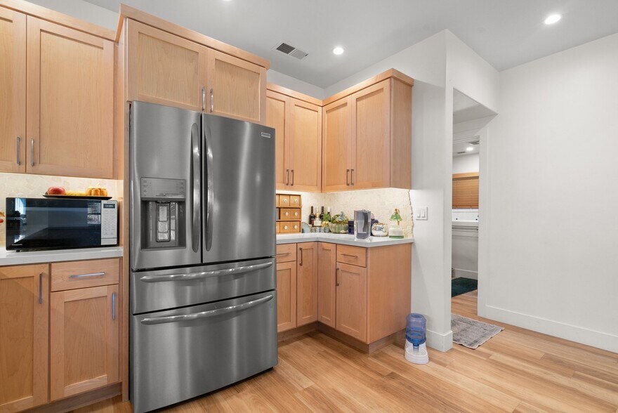 More Photos Of 420 Capitola Road Ext, Santa Cruz Apartments For Sale