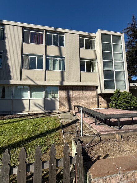 More Photos Of 155 S 11th St, San Jose Sorority Fraternity House For Lease