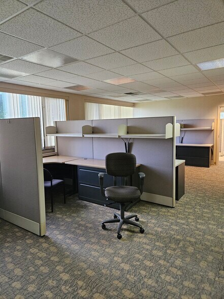 More Photos Of 1150 S Cedar Crest Blvd, Allentown Office For Sale