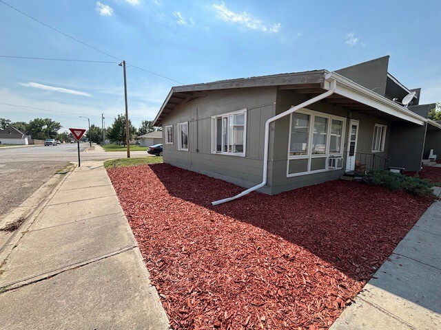 More Photos Of 232 S 7th St, Glasgow Apartments For Sale