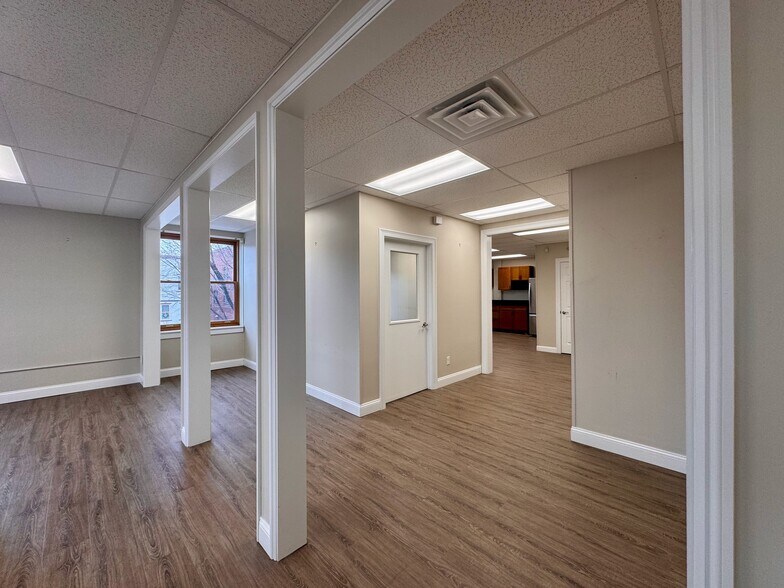 More Photos Of 38 Elm St, Westfield Storefront Retail Office For Lease