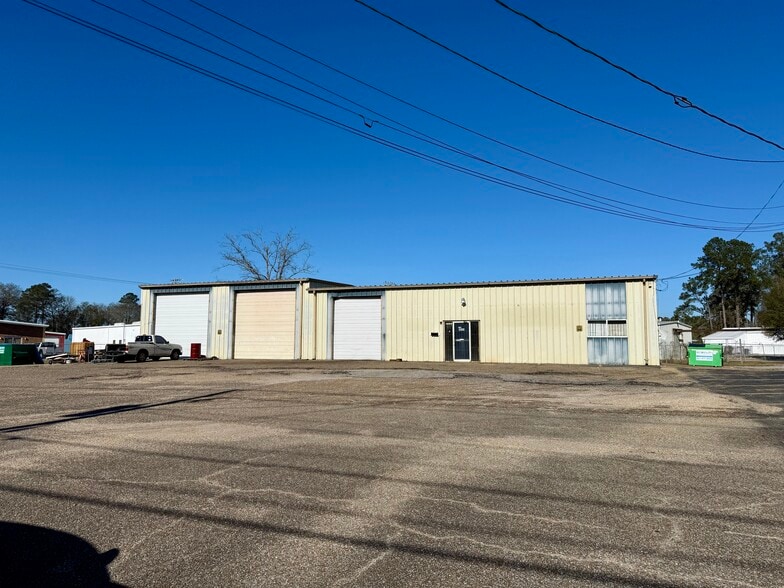 More Photos Of 2031-2033 ELLISVILLE Blvd, Laurel Flex For Sale