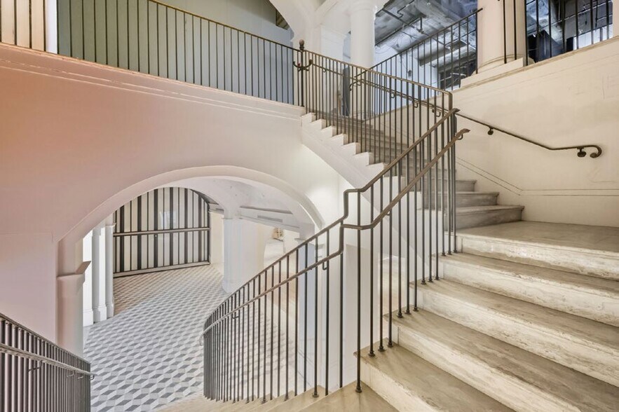 More Photos Of 1401 Walnut St, Philadelphia Apartments For Lease
