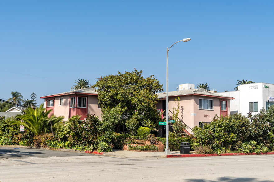 Primary Photo Of 11741 W Washington Blvd, Culver City Apartments For Sale