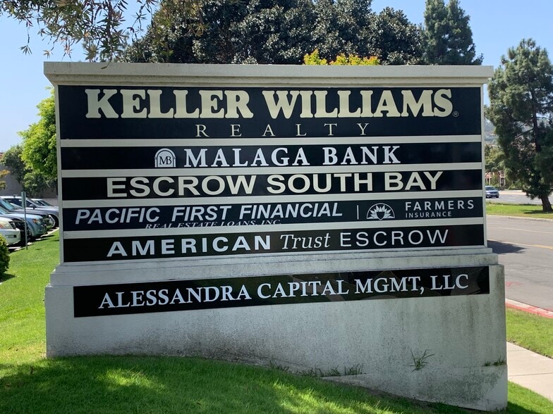 More Photos Of 23670 Hawthorne Blvd, Torrance Office For Lease