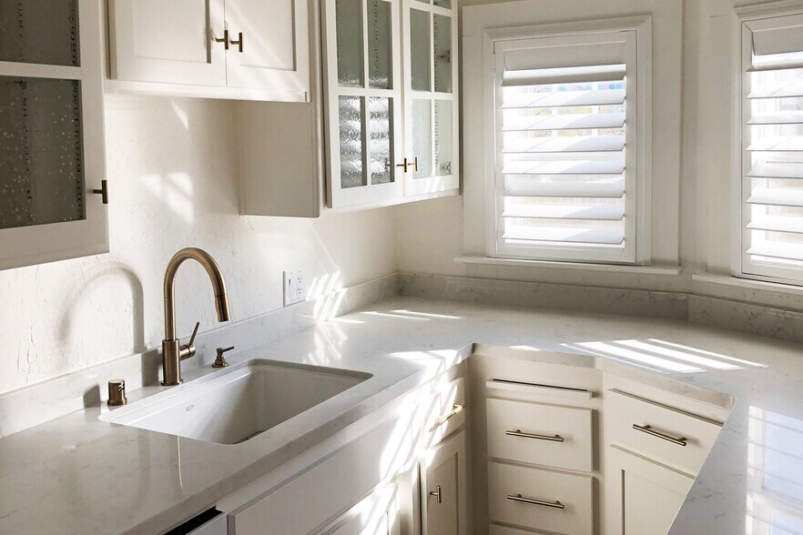 More Photos Of 1825 Capitol Ave, Sacramento Apartments For Sale