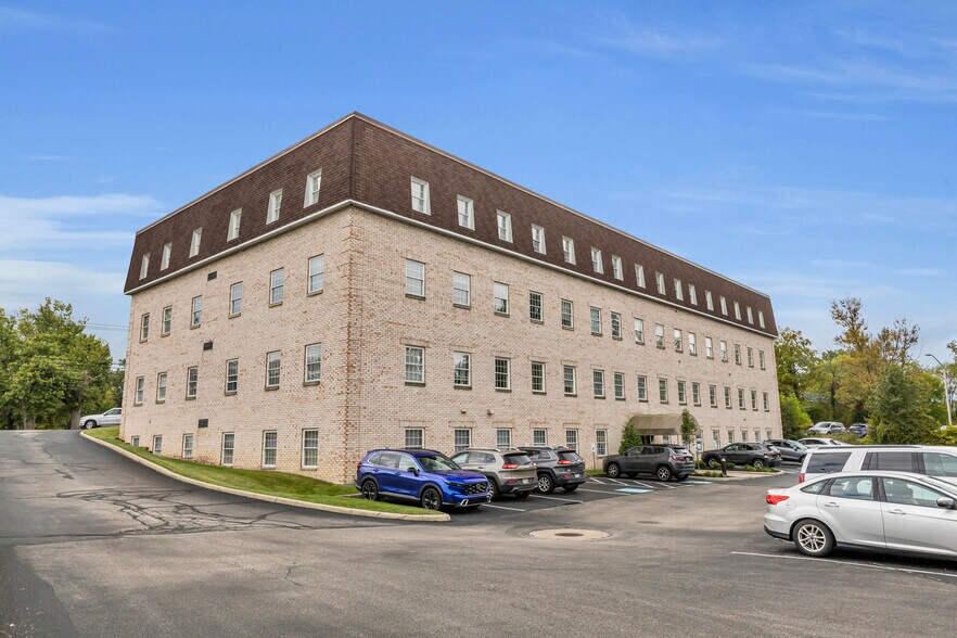 More Photos Of 24700 Center Ridge Rd, Westlake Medical For Lease