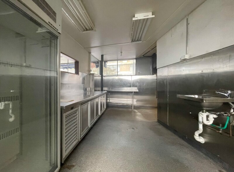More Photos Of 76-78 Wentworth St, Port Kembla Restaurant For Lease