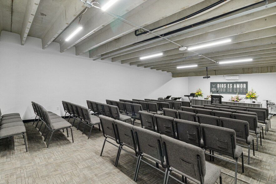 More Photos Of 1174 E Graystone Way, Salt Lake City Office For Sale