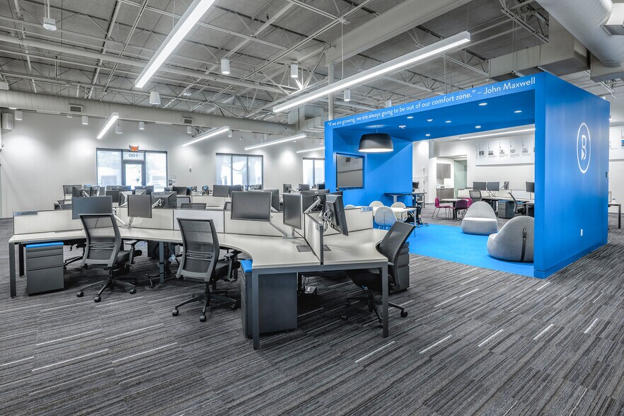 More Photos Of 9417 Princess Palm Ave, Tampa Office For Sale