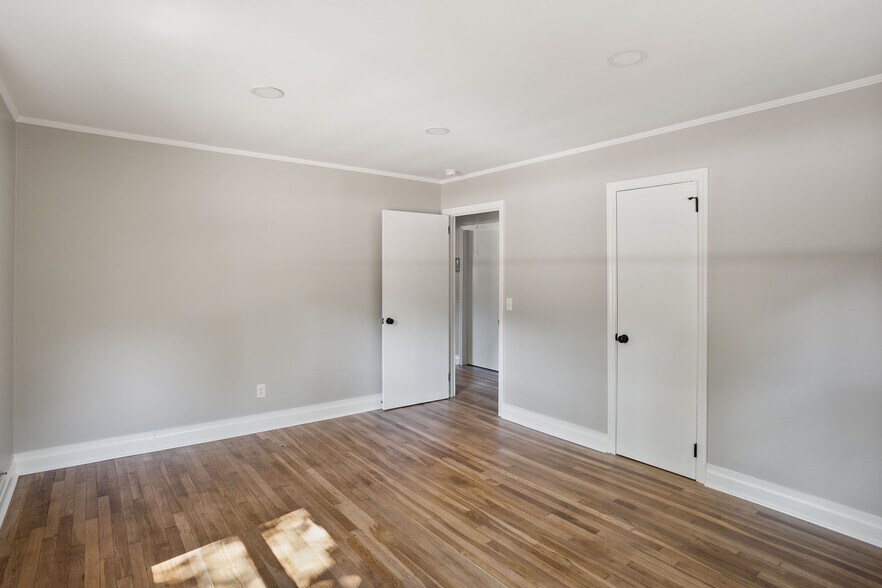 More Photos Of 67 Sams Point Rd, Beaufort General Retail For Sale