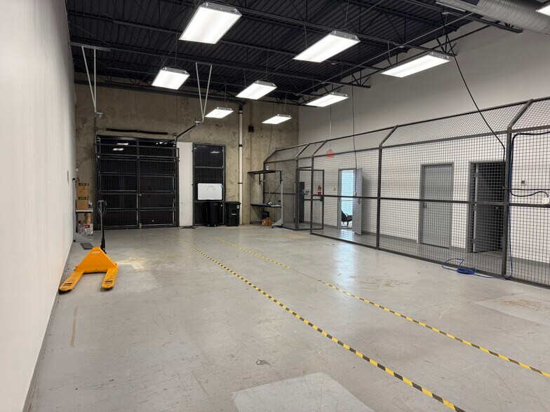 More Photos Of 1380 River Bend Dr, Dallas Office For Sale