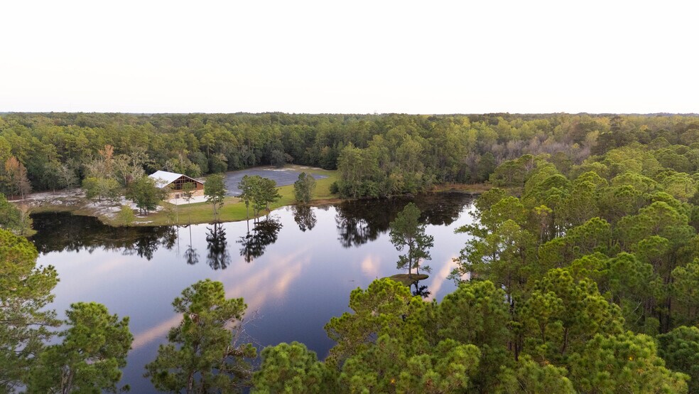 More Photos Of 3817 Central St, Waycross Specialty For Sale