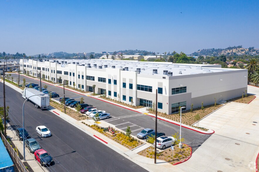 More Photos Of 905 Westminster Ave, Alhambra Warehouse For Lease
