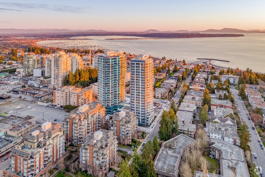 More Photos Of 1493 Foster St, White Rock Apartments For Lease