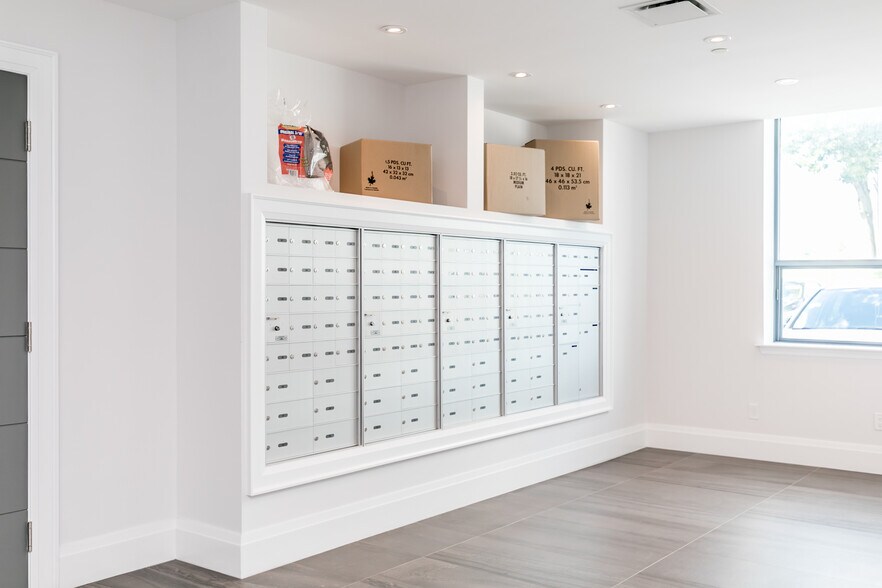 More Photos Of 290 Caldari Rd, Vaughan Coworking Space