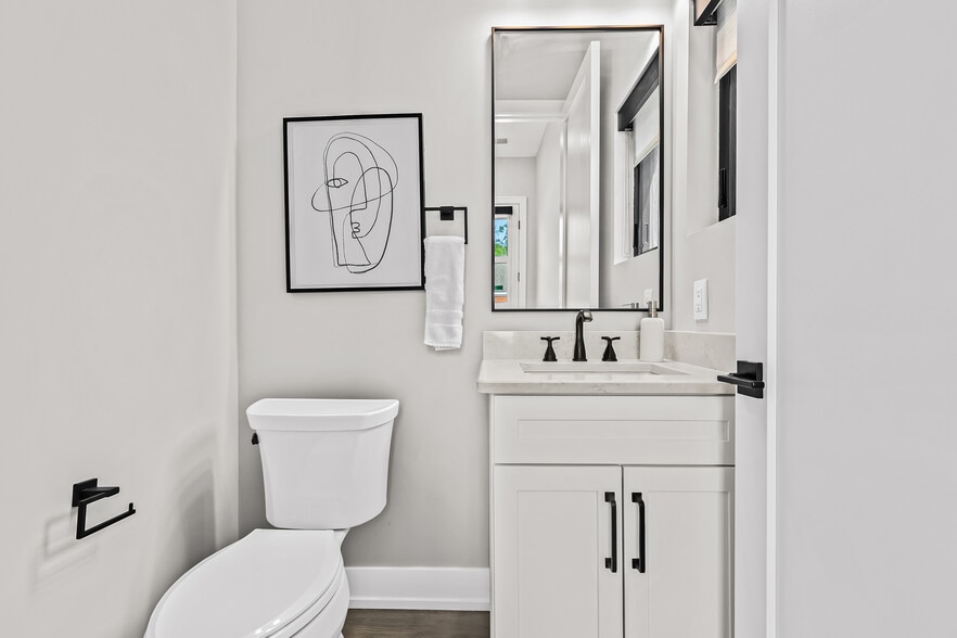 More Photos Of 460 W Tienken Rd, Rochester Hills Apartments For Sale