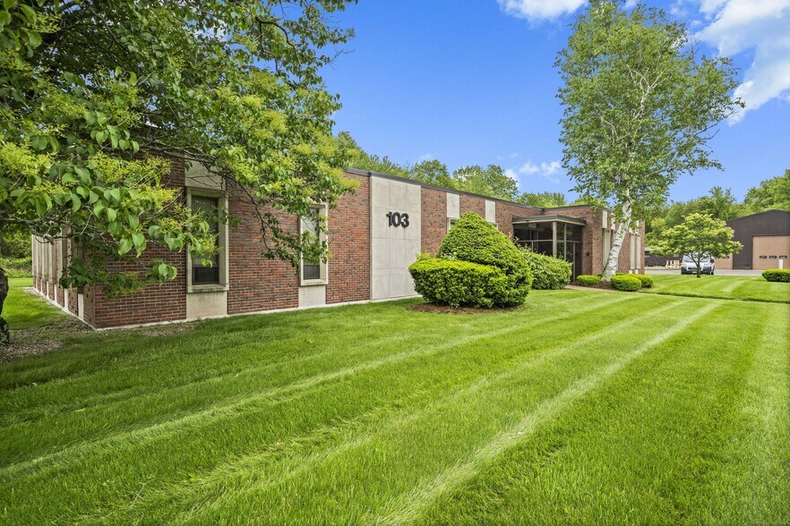 Primary Photo Of 103 Phoenix Ave, Enfield Medical For Lease