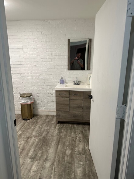 More Photos Of 2112 Morris Ave, Birmingham Office For Lease