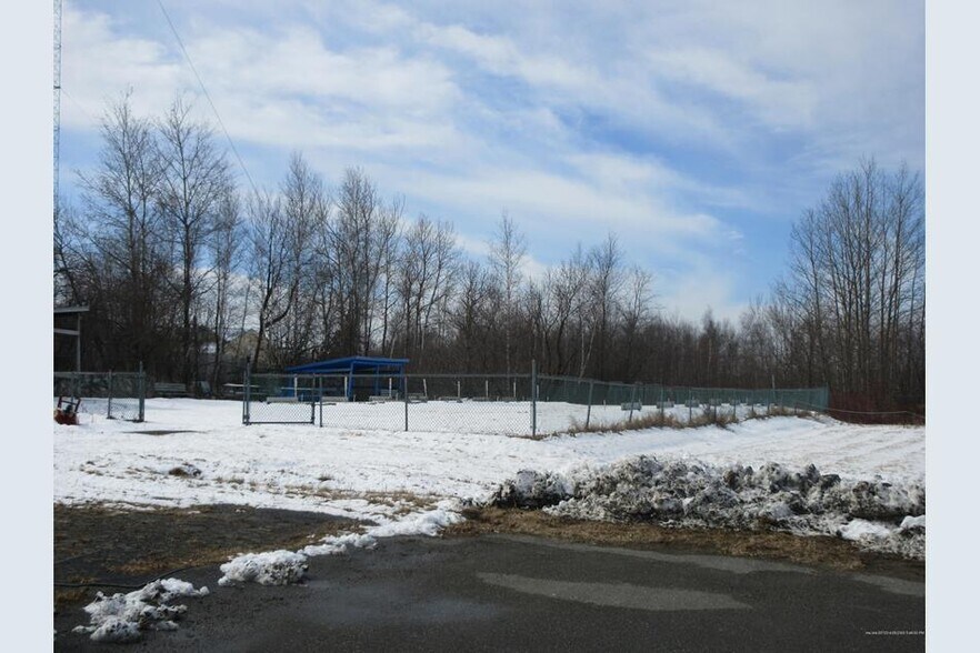 More Photos Of 22 Atlantic Ave, Brewer Manufacturing For Sale