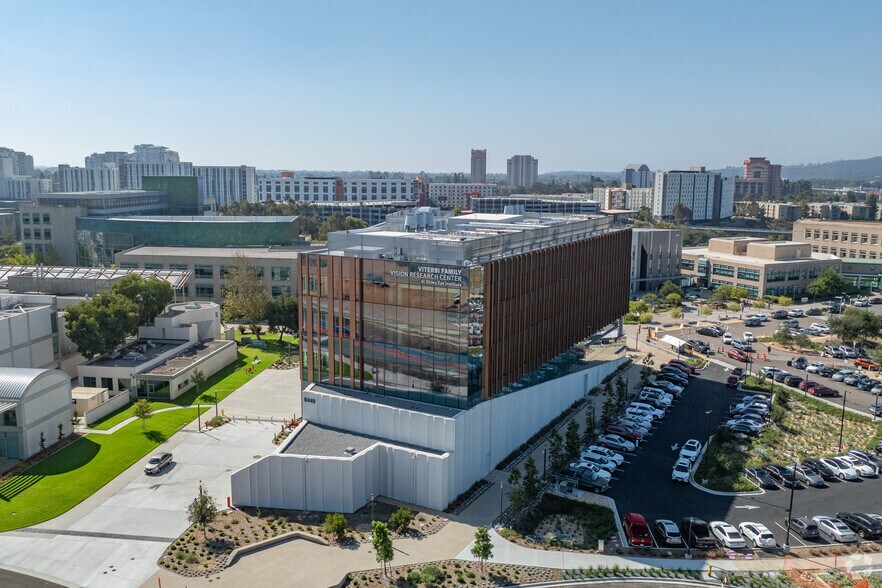 More Photos Of 9449 Campus Point Dr, La Jolla Research And Development For Lease