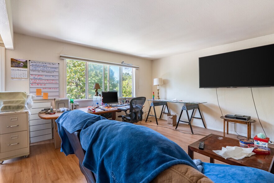 More Photos Of 1110 Allerton St, Redwood City Apartments For Sale