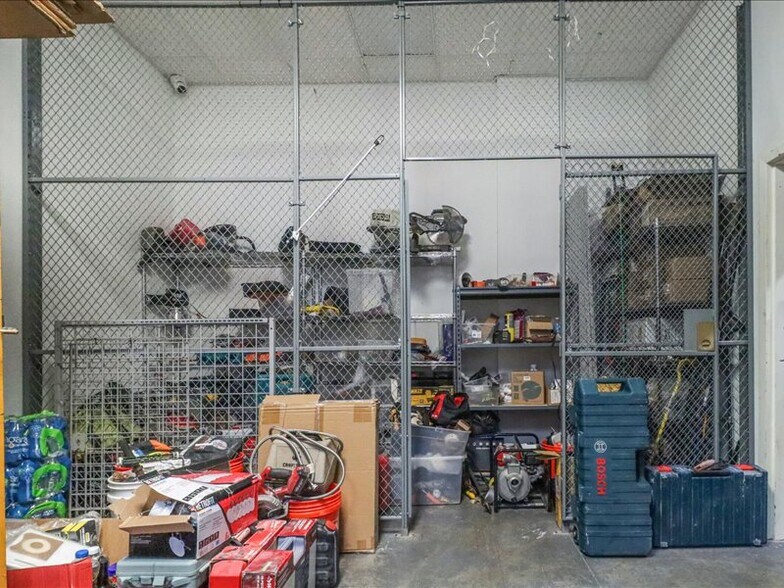 More Photos Of 73 SW 12th Ave, Dania Beach Warehouse For Lease