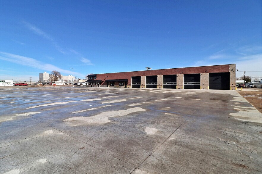 More Photos Of 1616 2nd Ave, Greeley Industrial For Sale