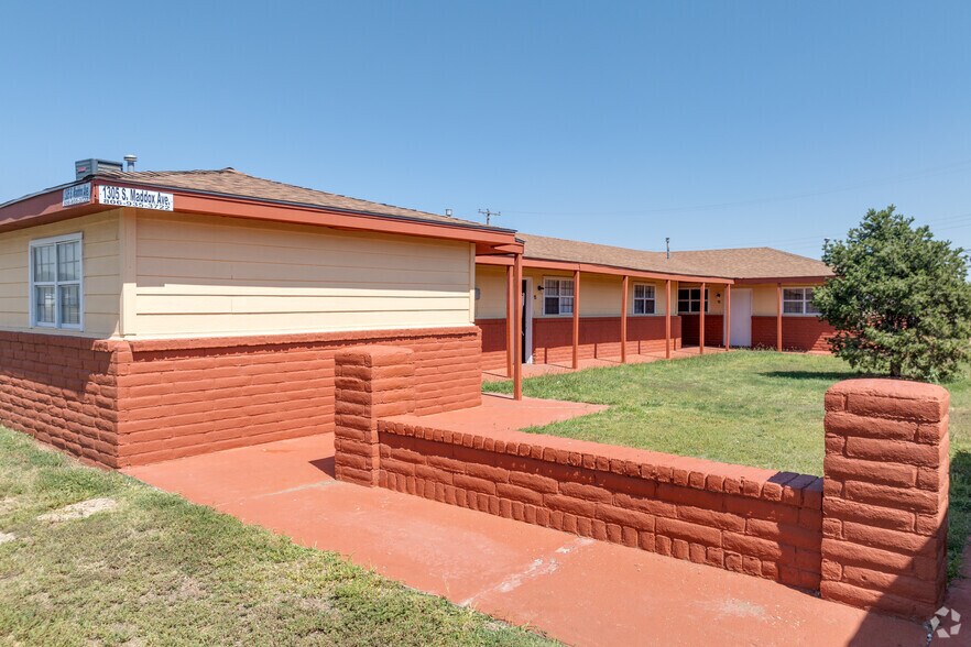 More Photos Of 1725 E 1st St, Dumas Multifamily For Sale