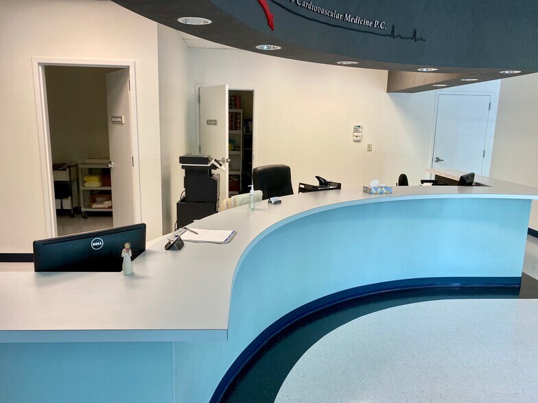 More Photos Of 4310 Johns Creek Pky, Suwanee Medical For Lease