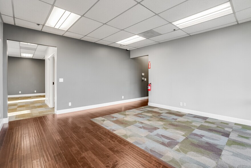 More Photos Of 1300 Industrial Rd, San Carlos Research And Development For Lease