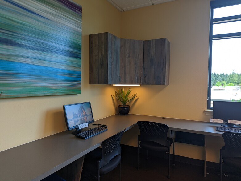 More Photos Of 2105 NE 129th St, Vancouver Office For Lease