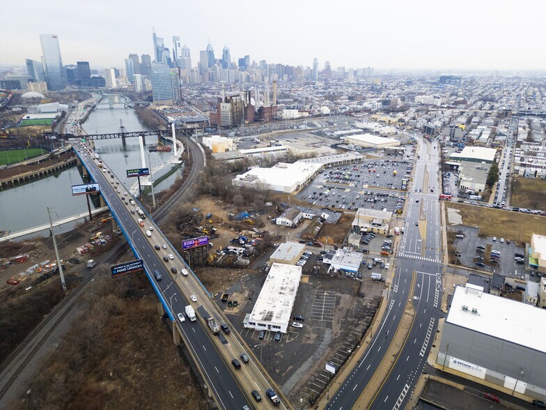 More Photos Of 3111 Grays Ferry Ave, Philadelphia Service For Sale